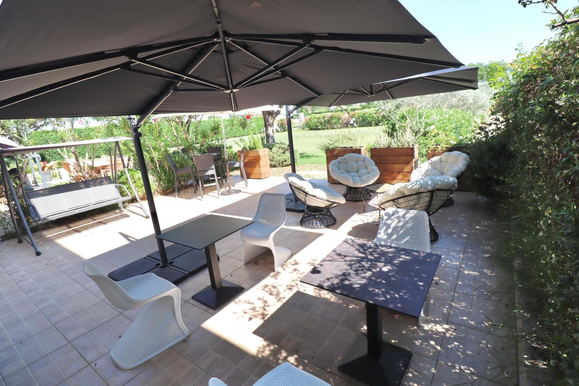 Chambres D'Hotes Avec Jacuzzi Et Piscine Au Mas De Cadoule Saint-Just  Exterior photo