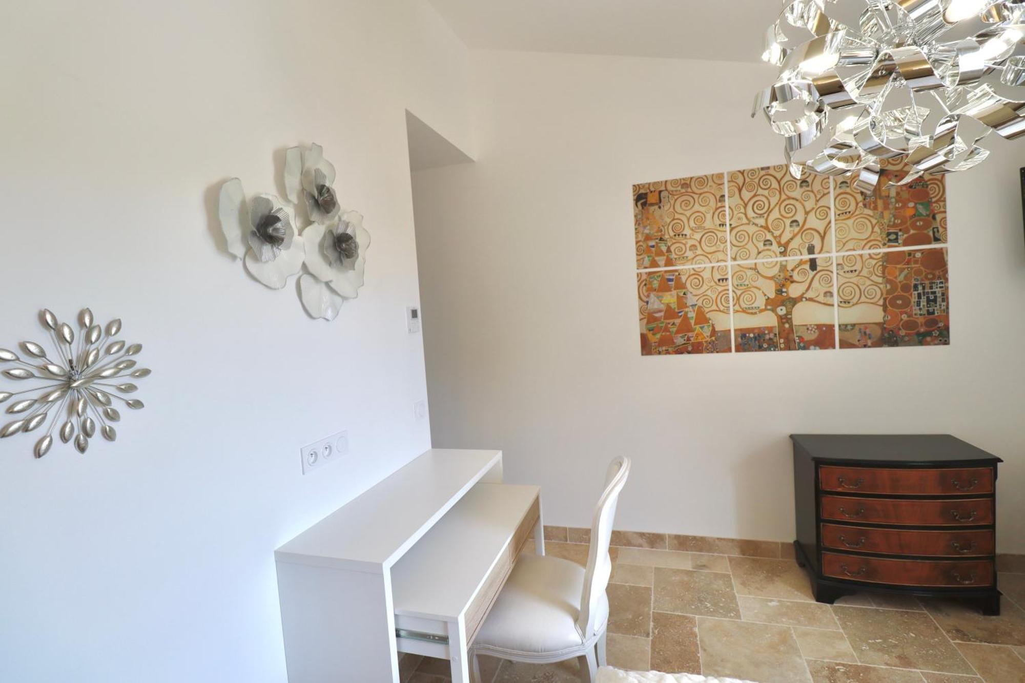 Chambres D'Hotes Avec Jacuzzi Et Piscine Au Mas De Cadoule Saint-Just  Room photo